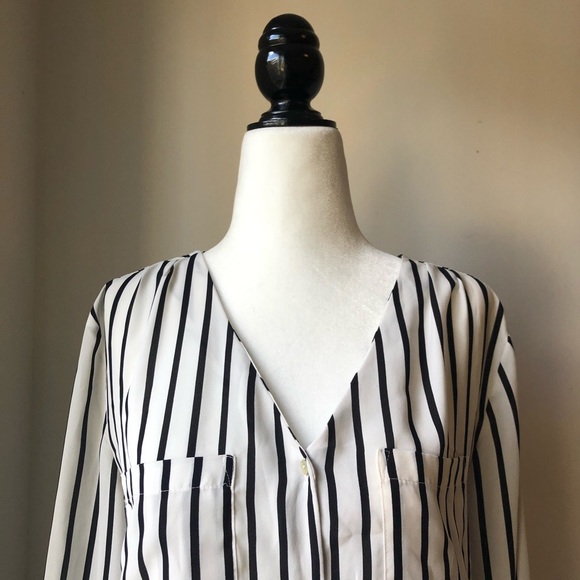 H&M striped dress shirt size 2 - Picture 3 of 5